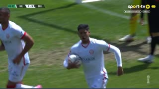 GOLO! U. Leiria, L. Albornoz aos 88', U. Leiria 1-3 SL Benfica B