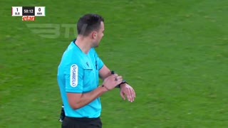 Benfica x Estrela Amadora: Intervalo