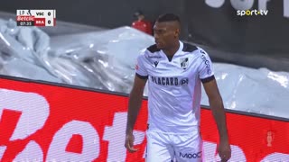 Vitória SC, Jogada, Gustavo Silva aos 8'