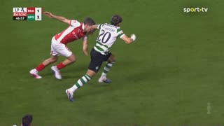 Sporting, Caso, Maxi Araújo aos 47'