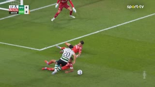 Sporting, Jogada, Maxi Araújo aos 61'