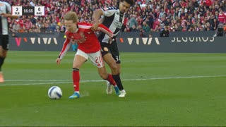 Benfica, Penálti, Schjelderup aos 56'