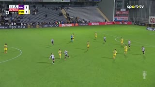 Nacional x Tondela: Final de jogo