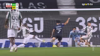 Arouca, Jogada, N. Djouahra aos 74'