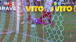 Benfica, Jogada, F. Ivanović aos 33'