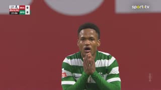 Sporting, Jogada, Geny aos 22'
