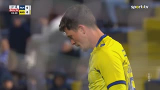 Arouca, Jogada, Barbero aos 4'