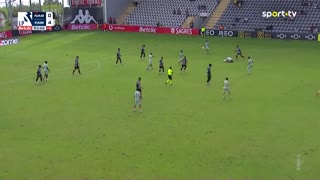 Nacional x Famalicão: Final de jogo